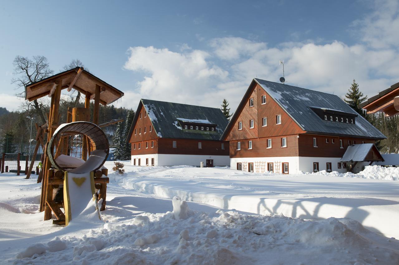 Rodinny Penzion Skiland Ostružná Exterior foto